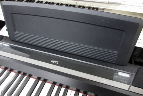 KOEG　電子ピアノ