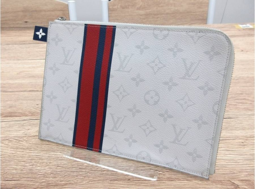 ブランド・ラグジュアリーのLOUIS VUITTON