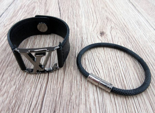 ブランド・ラグジュアリーのLOUIS VUITTON