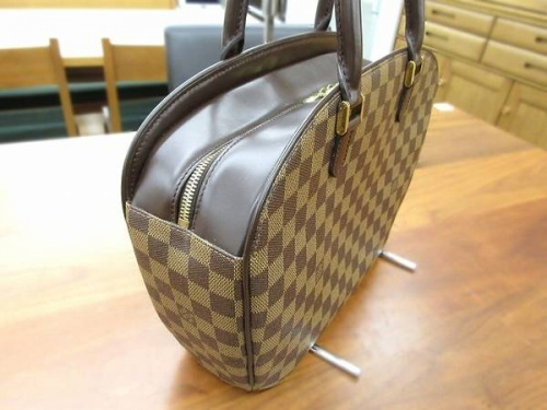 中古　サリア・オリゾンタルの多摩　LOUIS VUITTON　買取