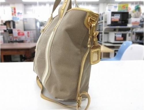 トートバッグ　中古の多摩　PRADA　買取