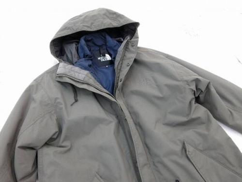 ジャケットのフィッシュテールトリクライメイトコート