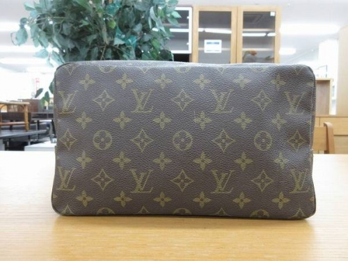 ルイヴィトンのトゥルーストワレット 中古