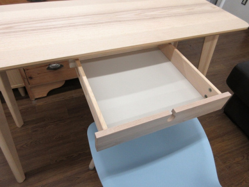 中古　ライティングデスク　買取の中古家具　IKEA　買取