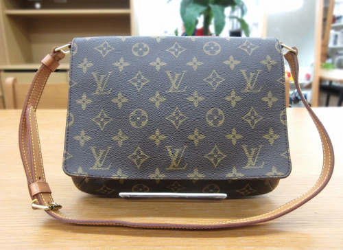 LOUIS VUITTONのルイヴィトン ミュゼットタンゴ 中古