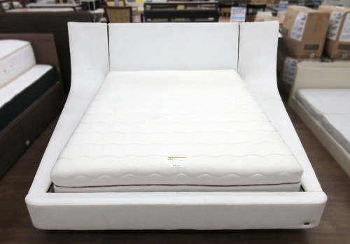 生活家具のベッド