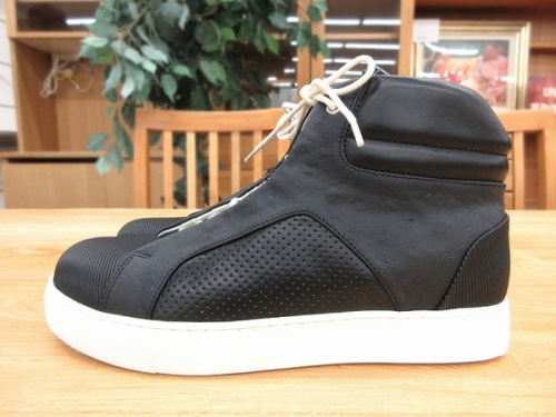 ハイカットスニーカーのISSEY MIYAKE MEN