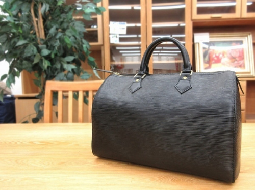 ブランド・ラグジュアリーのLOUIS VUITTON