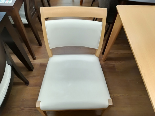 ニトリのベンチ