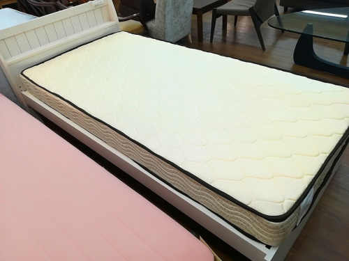 ニトリのチェストベッド