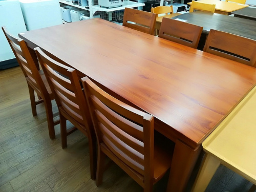 家具のダイニングセット