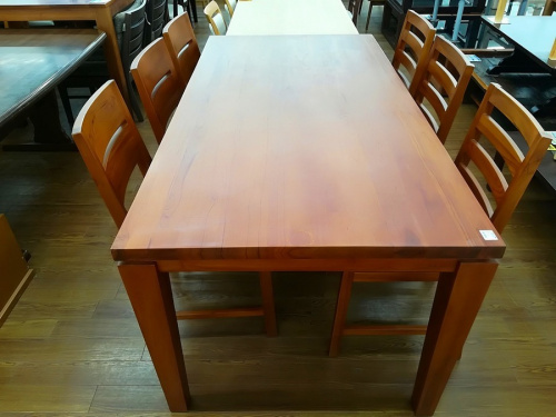 ダイニングセットのスキャンティーク
