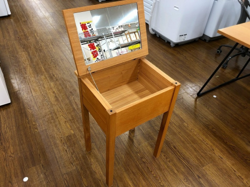 家具のダイニング　ソファー　カップボード　テレビ台　ドレッサー