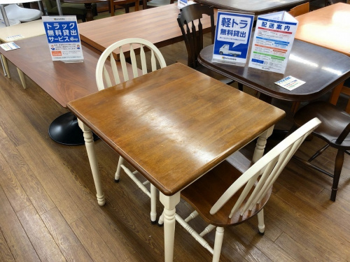 家具のダイニングセット