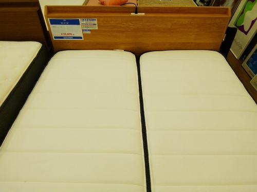 ベッドのニトリ イケア 無印良品 カリモク
