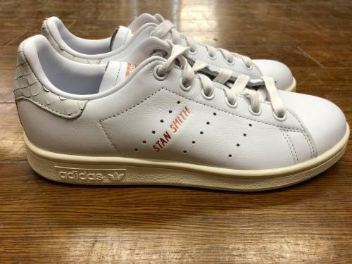 PUMA NIKE adidas New Balance VANS NEW BALANCEの稲城若葉台店周年感謝祭