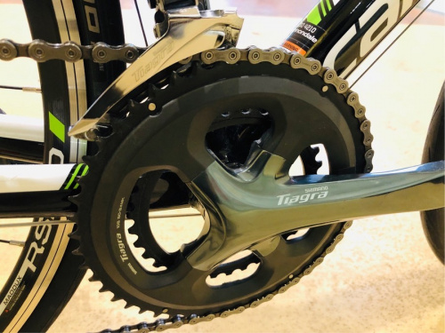 若葉台　中古　自転車の中古　キャノンデール