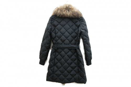 ダウンコートのMONCLER