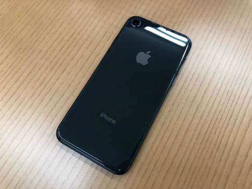 中古　iPhoneのAPPLE　中古