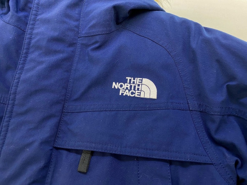 トップスのジャケット