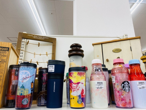 スターバックスのマグカップ