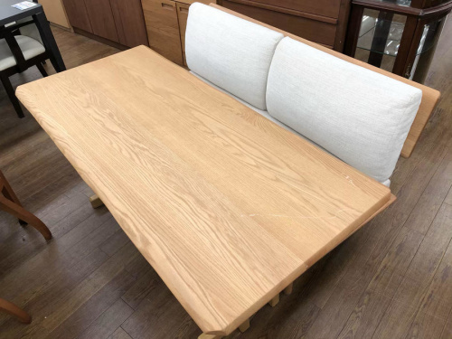 家具のダイニングセット