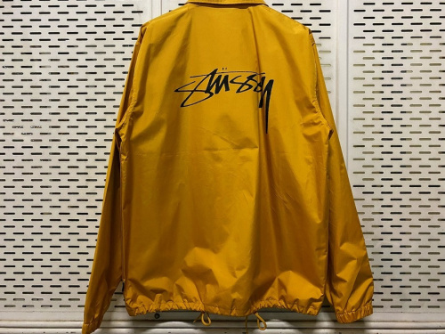 stussyのジャケット