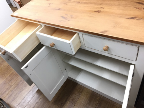キッチンカウンターの家具　中古