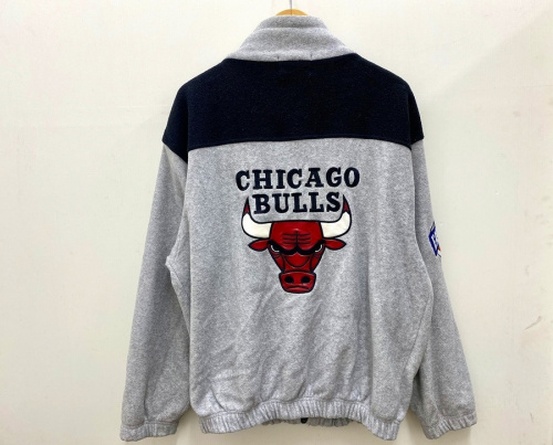 フリースジャケットのNBA