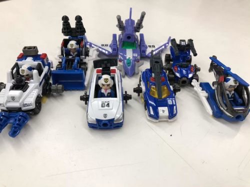 おもちゃのトミカ