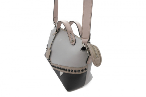 FENDI フェンディの8BL124 A3AB 買取