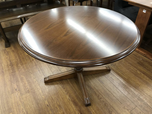 家具 中古のカリモク