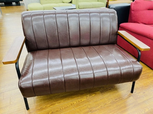 家具のソファ