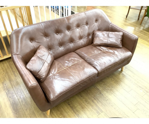 家具のソファ