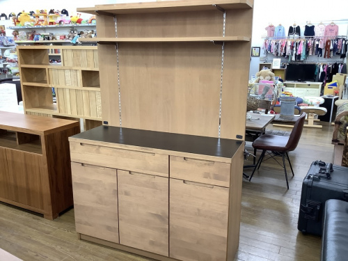 家具のキッチンボード