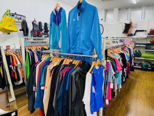 スポーツ用品のランニング