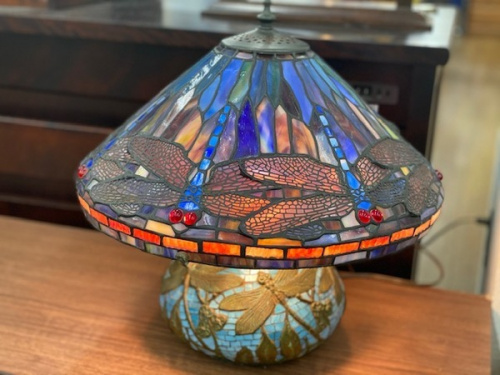 インテリアのテーブルスタンド