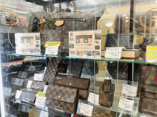 バッグのLOUIS VUITTON