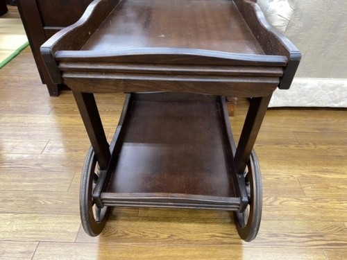 多摩 中古のサービスカウンター