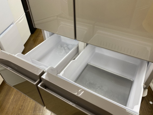 HITACHIの大型冷蔵庫 中古