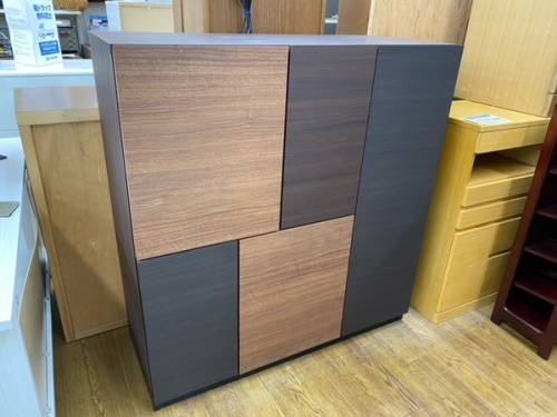 家具のキャビネット