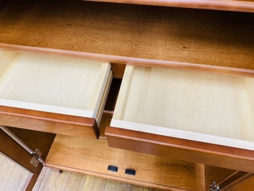 多摩 中古のキャビネット