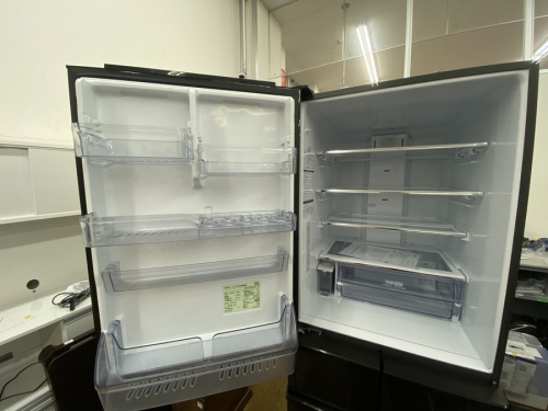 大型冷蔵庫のアクア