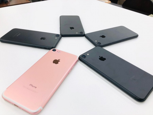 デジタル家電のIPHONE