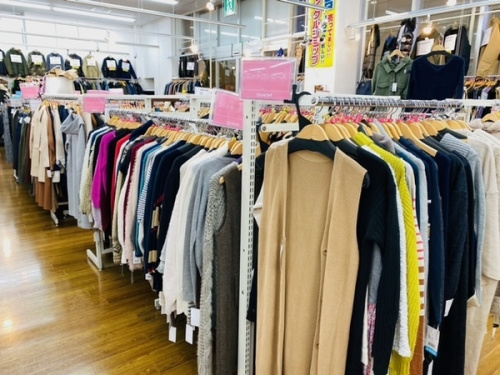 トレジャーファクトリーの稲城　中古家具