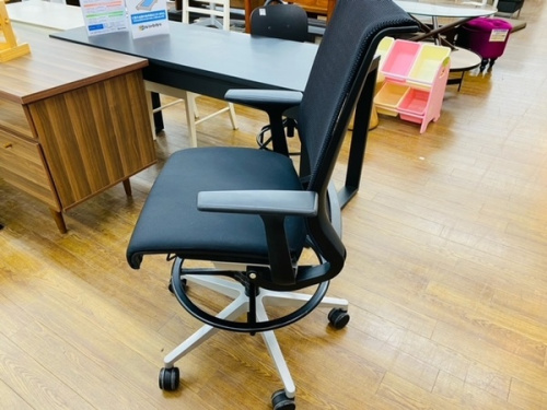 オフィスチェアのワークチェア