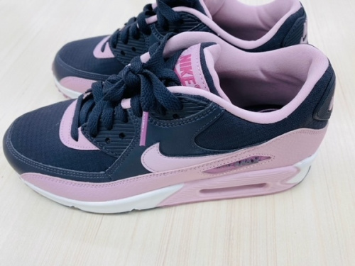 NIKEの多摩　中古スニーカー買取