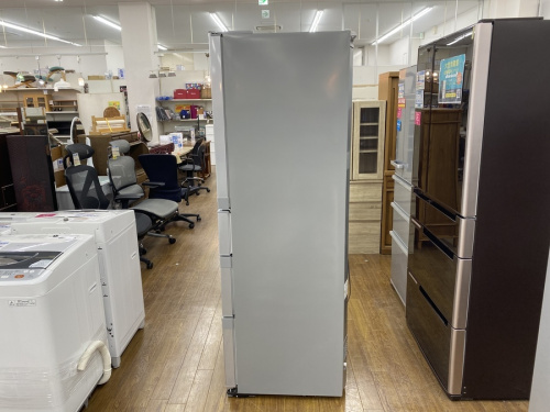 大型冷蔵庫　中古のAQUA