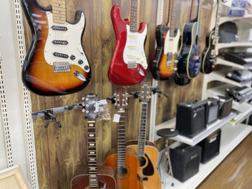 中古楽器店の中古楽器