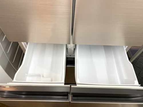 6ドア冷蔵庫のHITACHI(ヒタチ)